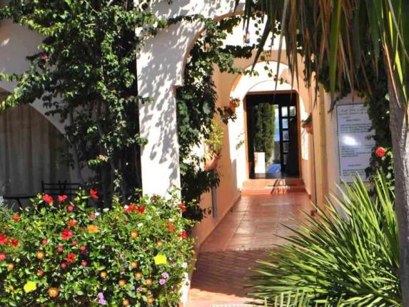 Guest House Villamar Suites  & Villas